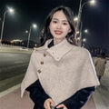 Poncho en laine femme · Col montant noir