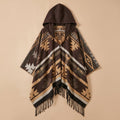 Poncho mexicain homme à capuche, coloris marron, beige et gris, avec motifs ethniques, présenté à plat