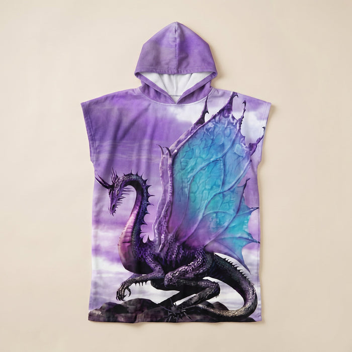 Poncho serviette à capuche adulte Dragon violet : vue à plat sur fond crème