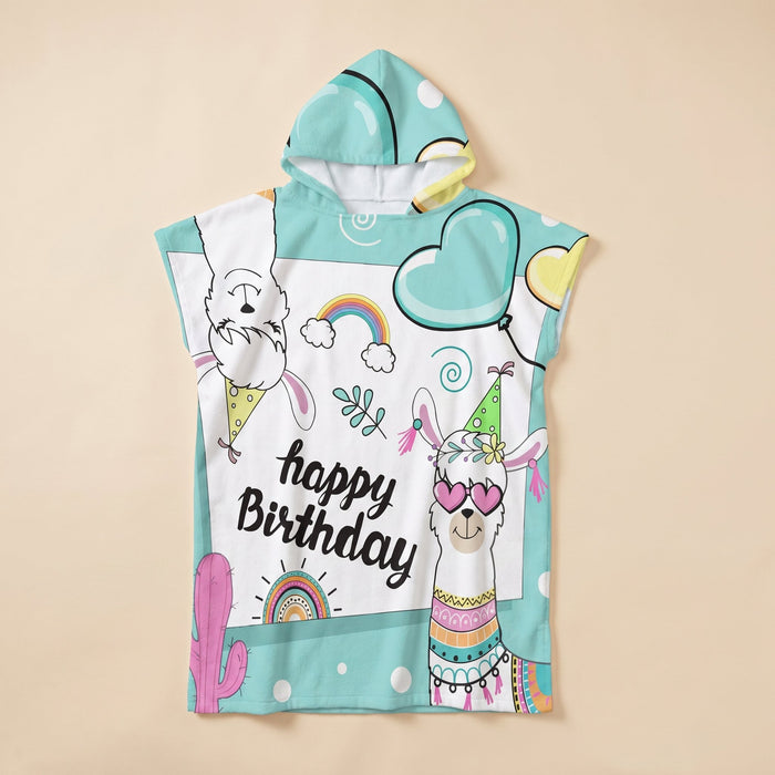 Poncho serviette à capuche adulte Lama Happy Birthday : vue à plat sur fond crème