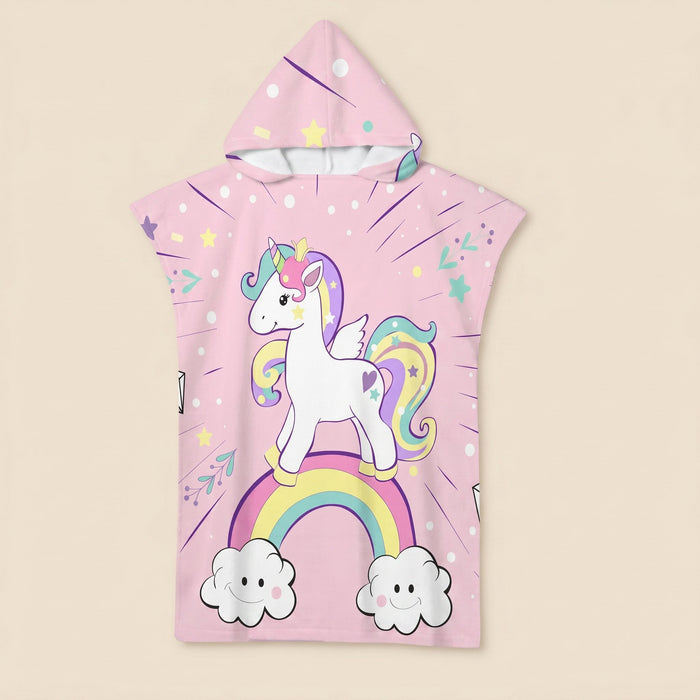 Poncho serviette à capuche adulte Licorne arc-en-ciel : vue à plat sur fond crème