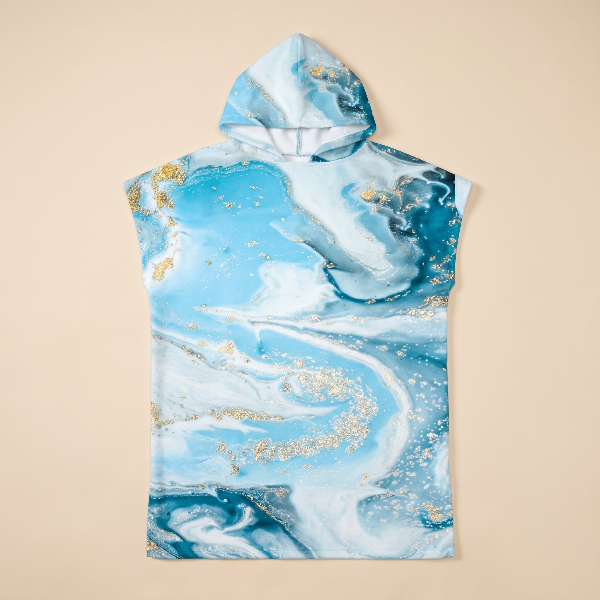 Poncho serviette à capuche adulte Marbre azur doré : vue à plat sur fond crème